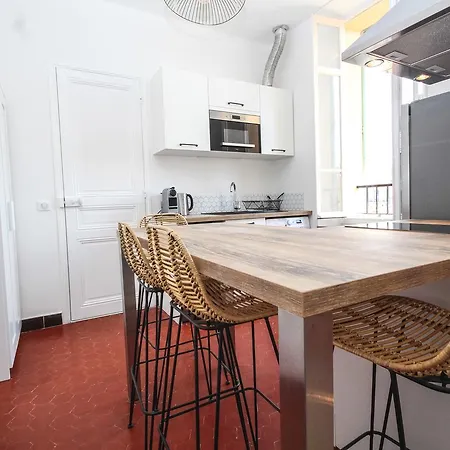 Forville Apartment
