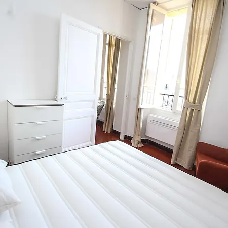 Forville Apartment